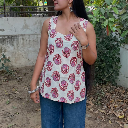 Simple and Elegant Cotton Kurti Look 🌿
